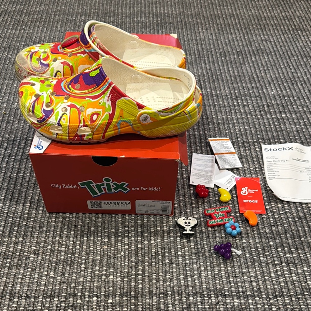 CROCS Trix Multicolor Clogs with Charms